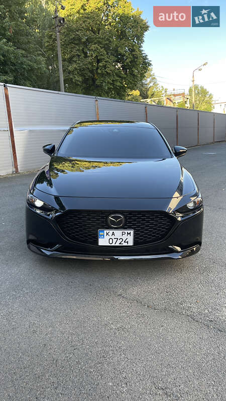 Седан Mazda 3 2019 в Киеве