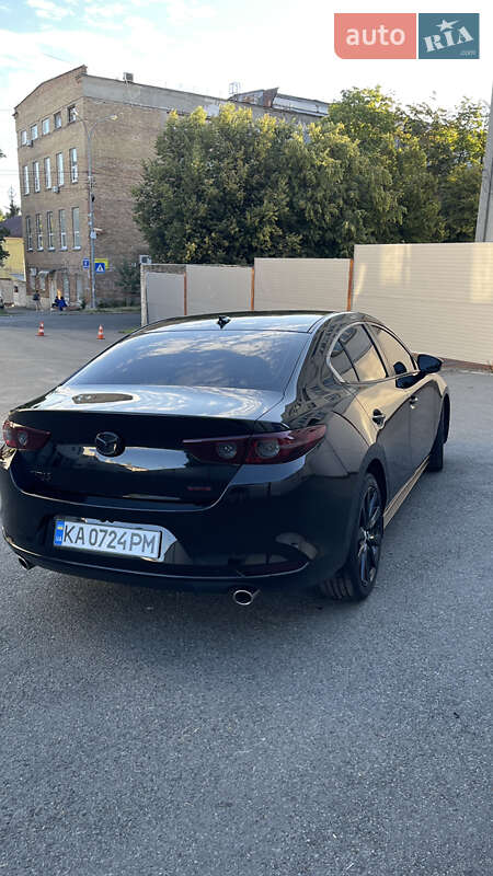 Седан Mazda 3 2019 в Киеве