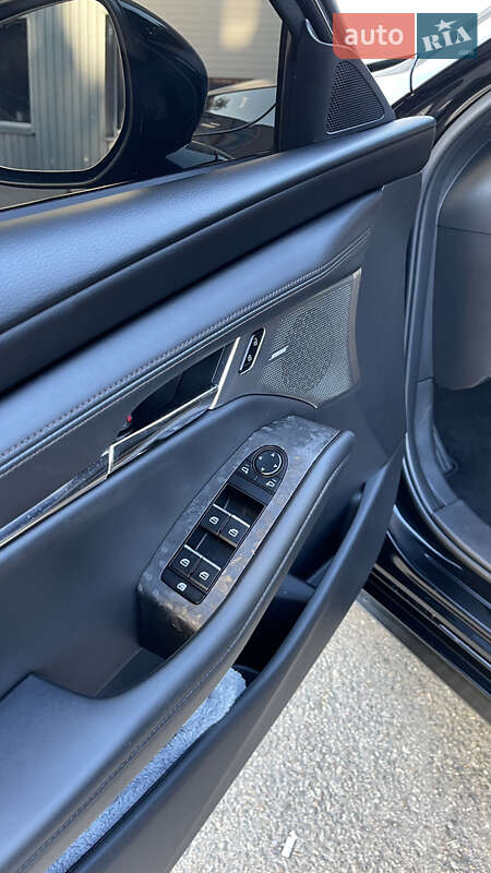 Седан Mazda 3 2019 в Киеве
