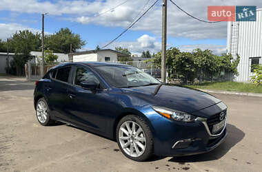 Хэтчбек Mazda 3 2017 в 