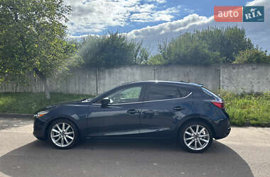 Хэтчбек Mazda 3 2017 в 