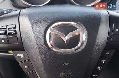 Хэтчбек Mazda 3 2012 в 
