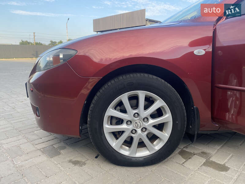 Седан Mazda 3 2008 в Черкасах
