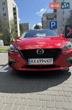 Седан Mazda 3 2015 в 