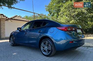 Седан Mazda 3 2017 в 