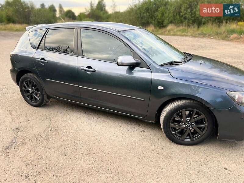 Хэтчбек Mazda 3 2008 в Долине