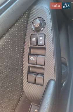 Хэтчбек Mazda 3 2014 в 