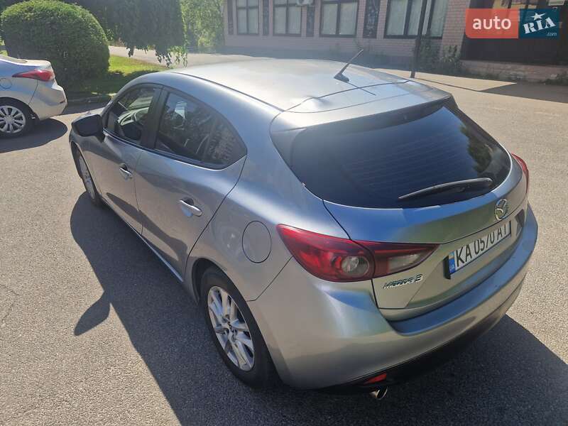 Хэтчбек Mazda 3 2014 в Днепре