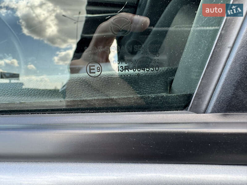 Седан Mazda 3 2019 в Львове