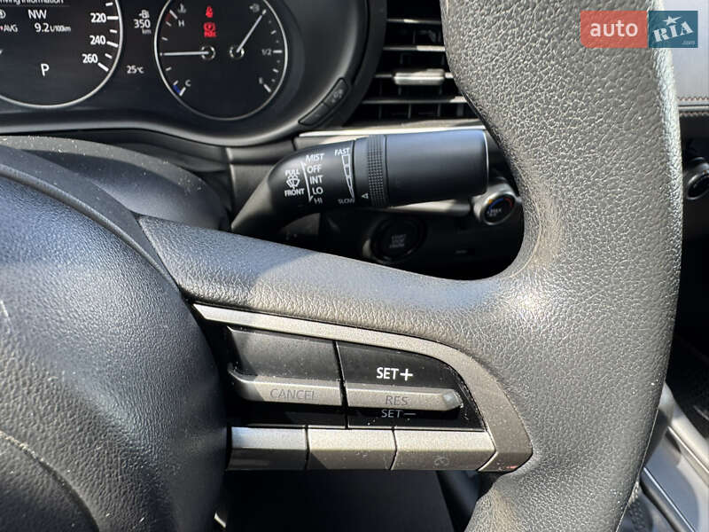 Седан Mazda 3 2019 в Львове