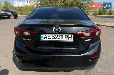 Седан Mazda 3 2017 в 