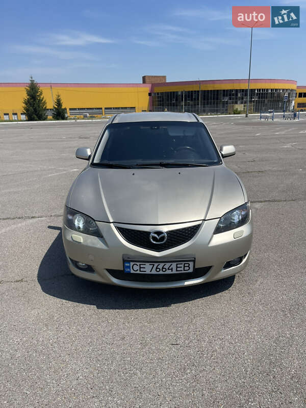 Седан Mazda 3 2005 в Чернівцях