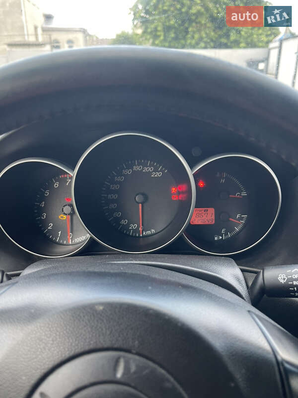 Седан Mazda 3 2005 в Чернівцях