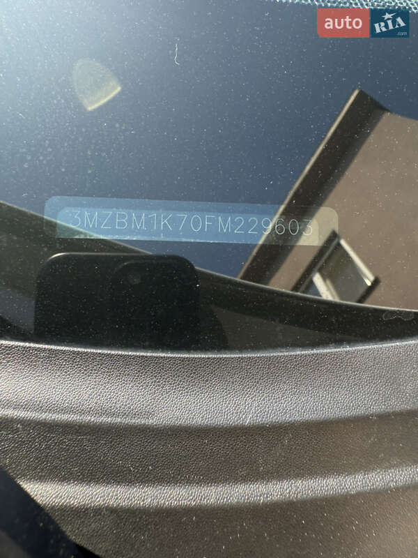 Хэтчбек Mazda 3 2015 в Киеве