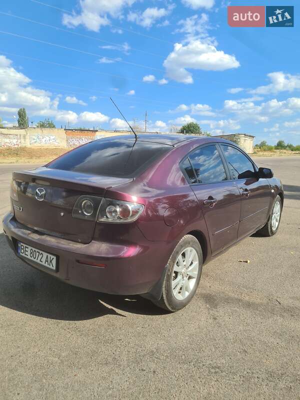 Седан Mazda 3 2008 в Южноукраинске