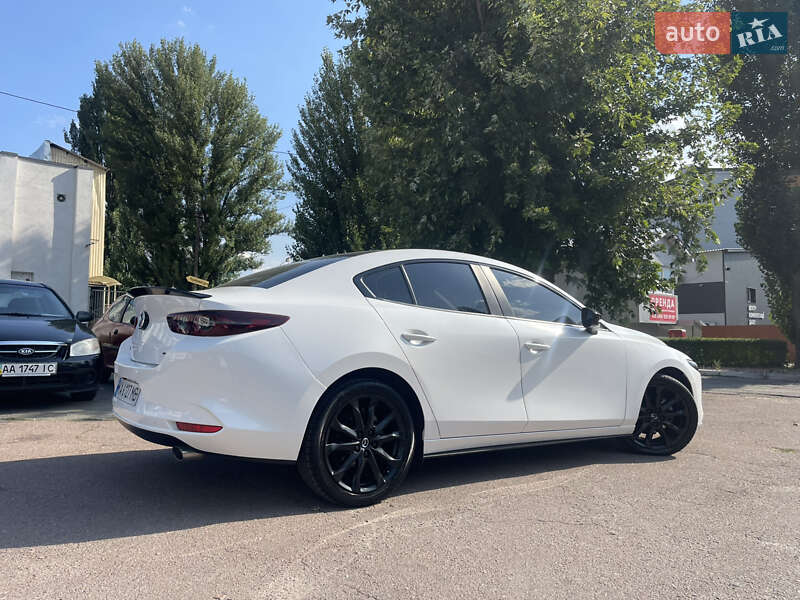 Седан Mazda 3 2020 в Киеве