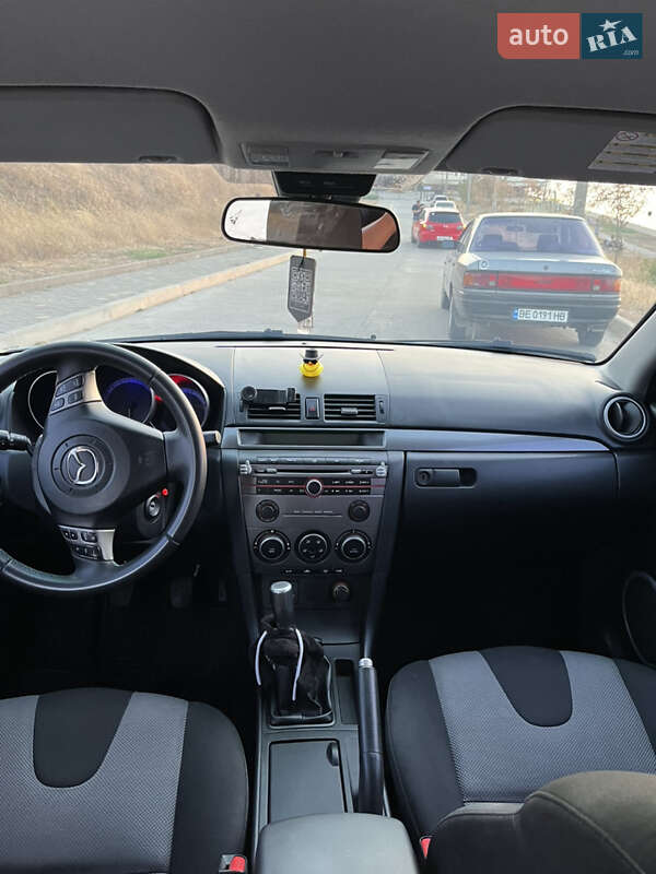 Хэтчбек Mazda 3 2006 в Николаеве
