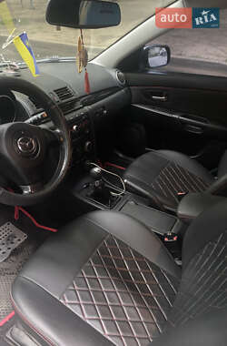 Хэтчбек Mazda 3 2005 в 