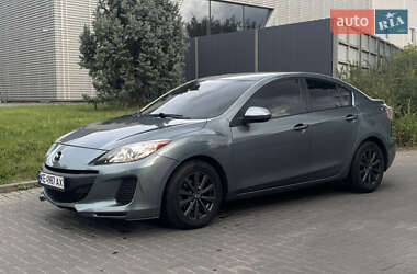 Седан Mazda 3 2013 в 