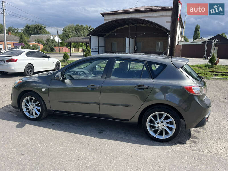 Хэтчбек Mazda 3 2009 в Ахтырке