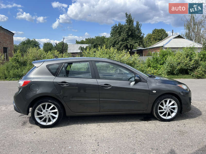 Хэтчбек Mazda 3 2009 в Ахтырке