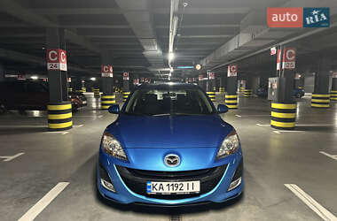 Хэтчбек Mazda 3 2010 в Киеве