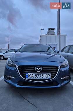 Седан Mazda 3 2017 в 
