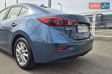 Седан Mazda 3 2017 в 