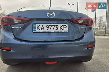 Седан Mazda 3 2017 в 
