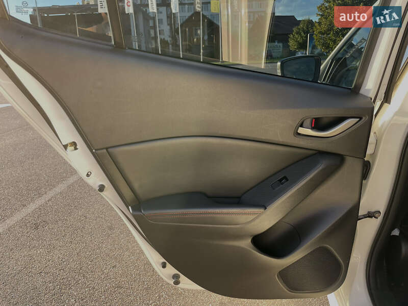 Седан Mazda 3 2015 в Києві фото 17 Седан Mazda 3 2015 в Києві