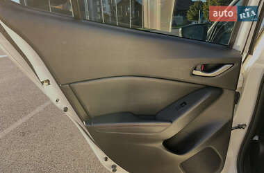 Седан Mazda 3 2015 в 