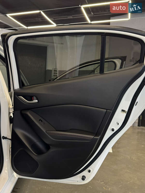 Седан Mazda 3 2015 в Києві фото 34 Седан Mazda 3 2015 в Києві