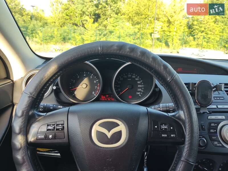 Хетчбек Mazda 3 2010 в Жовтих Водах