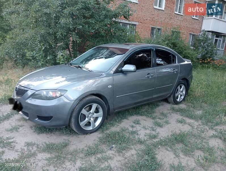 Седан Mazda 3 2004 в Полтаве