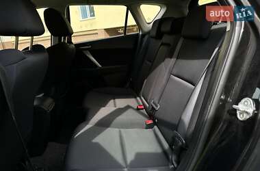 Хэтчбек Mazda 3 2010 в 