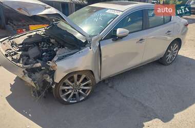 Седан Mazda 3 2023 в 