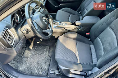 Седан Mazda 3 2015 в 