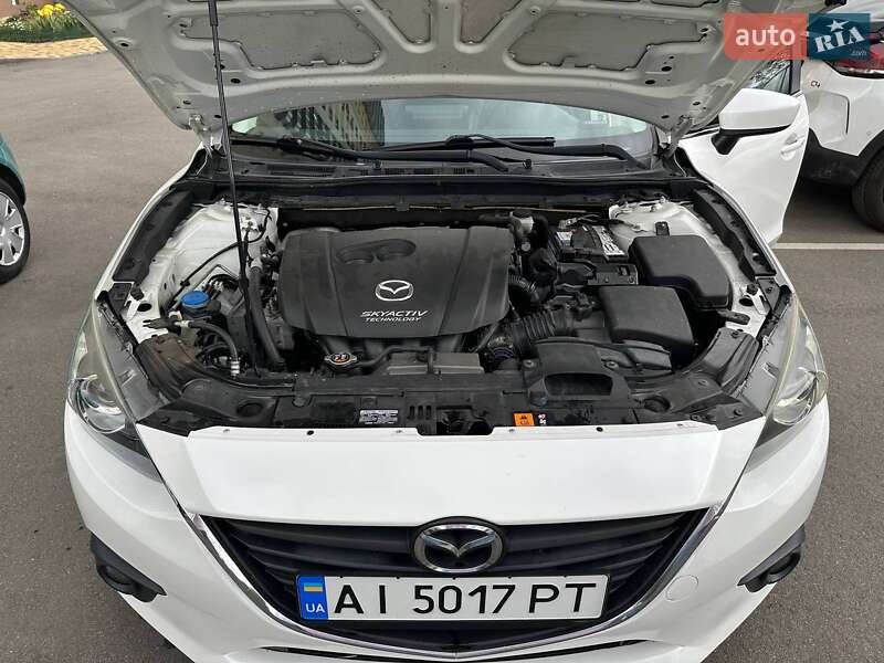 Седан Mazda 3 2013 в Киеве
