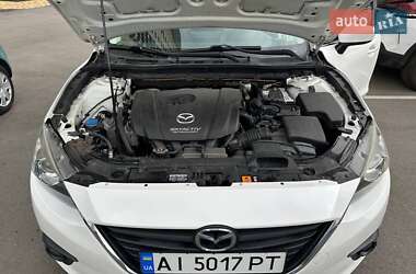 Седан Mazda 3 2013 в 