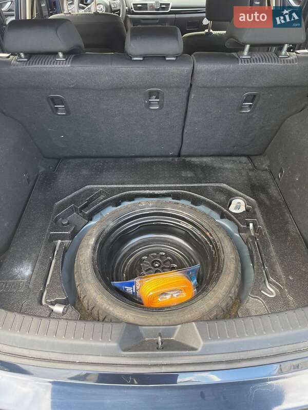 Хэтчбек Mazda 3 2013 в Киеве фото 10 Хэтчбек Mazda 3 2013 в Киеве