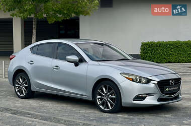 Седан Mazda 3 2017 в 