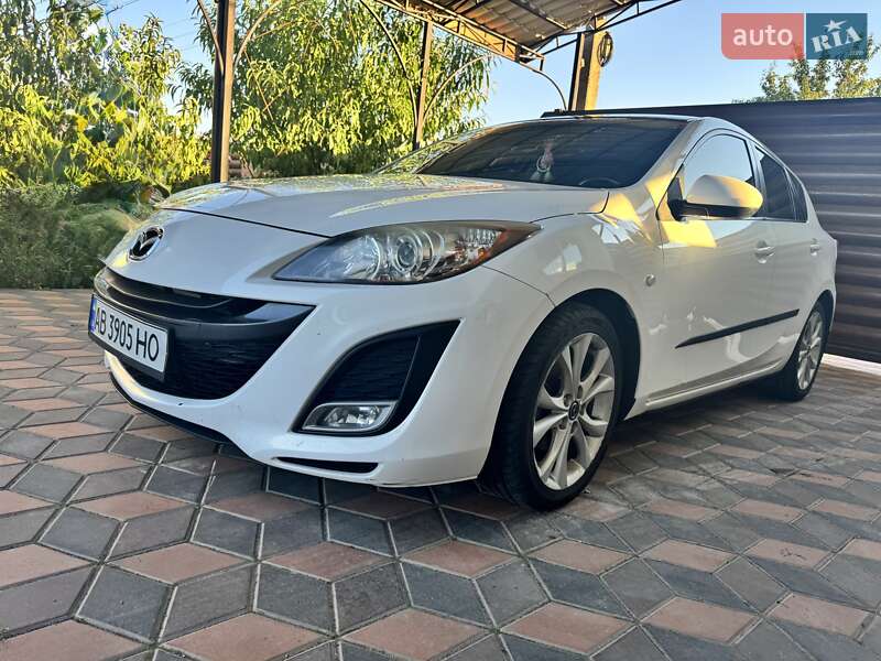 Хэтчбек Mazda 3 2011 в 