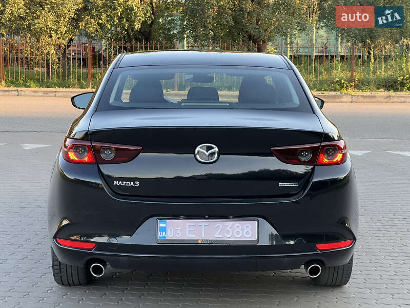 Седан Mazda 3 2020 в Бродах