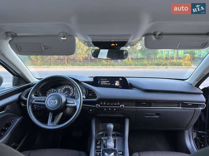 Седан Mazda 3 2020 в Бродах