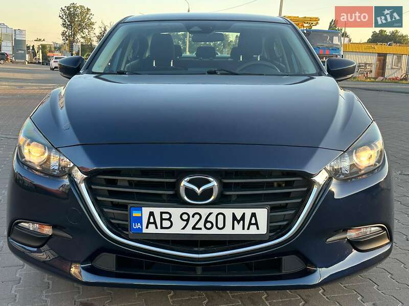 Седан Mazda 3 2018 в 
