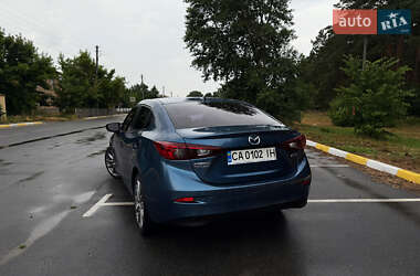 Седан Mazda 3 2018 в 