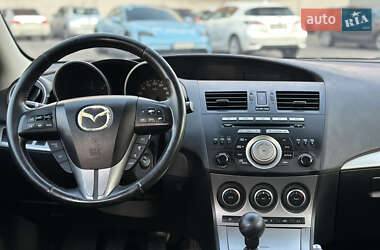 Хэтчбек Mazda 3 2009 в 