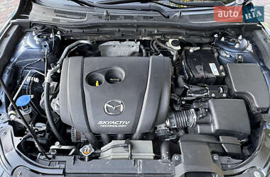 Седан Mazda 3 2015 в 