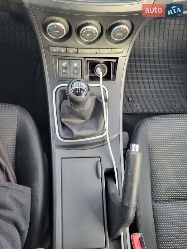 Хетчбек Mazda 3 2011 в Самборі