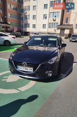 Седан Mazda 3 2015 в Києві